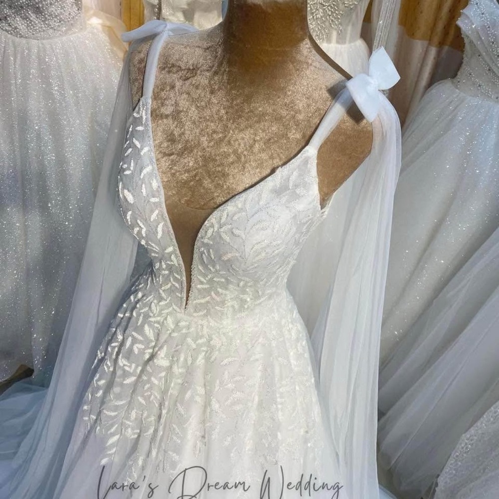 Elegant White Wedding Dress